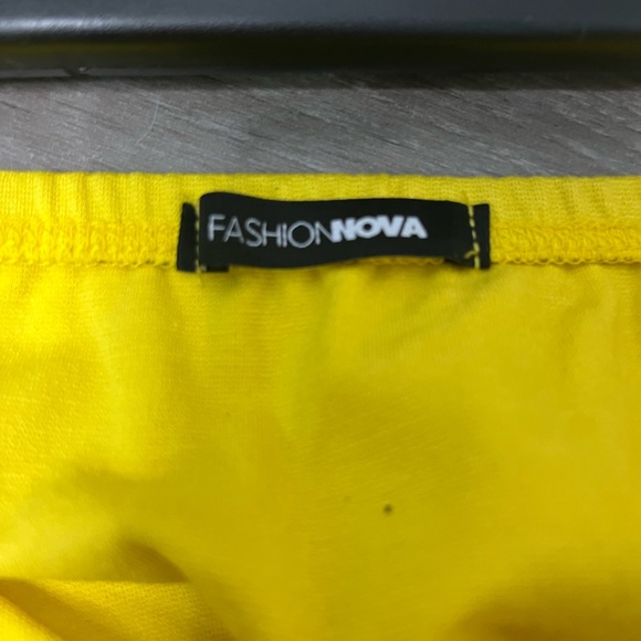 FASHION NOVA YELLOW AND BLACK MESH SKIRT SET + BRALETTE - Picture 8 of 10